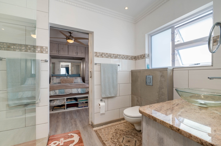 4 Bedroom Property for Sale in Outeniqua Strand Western Cape